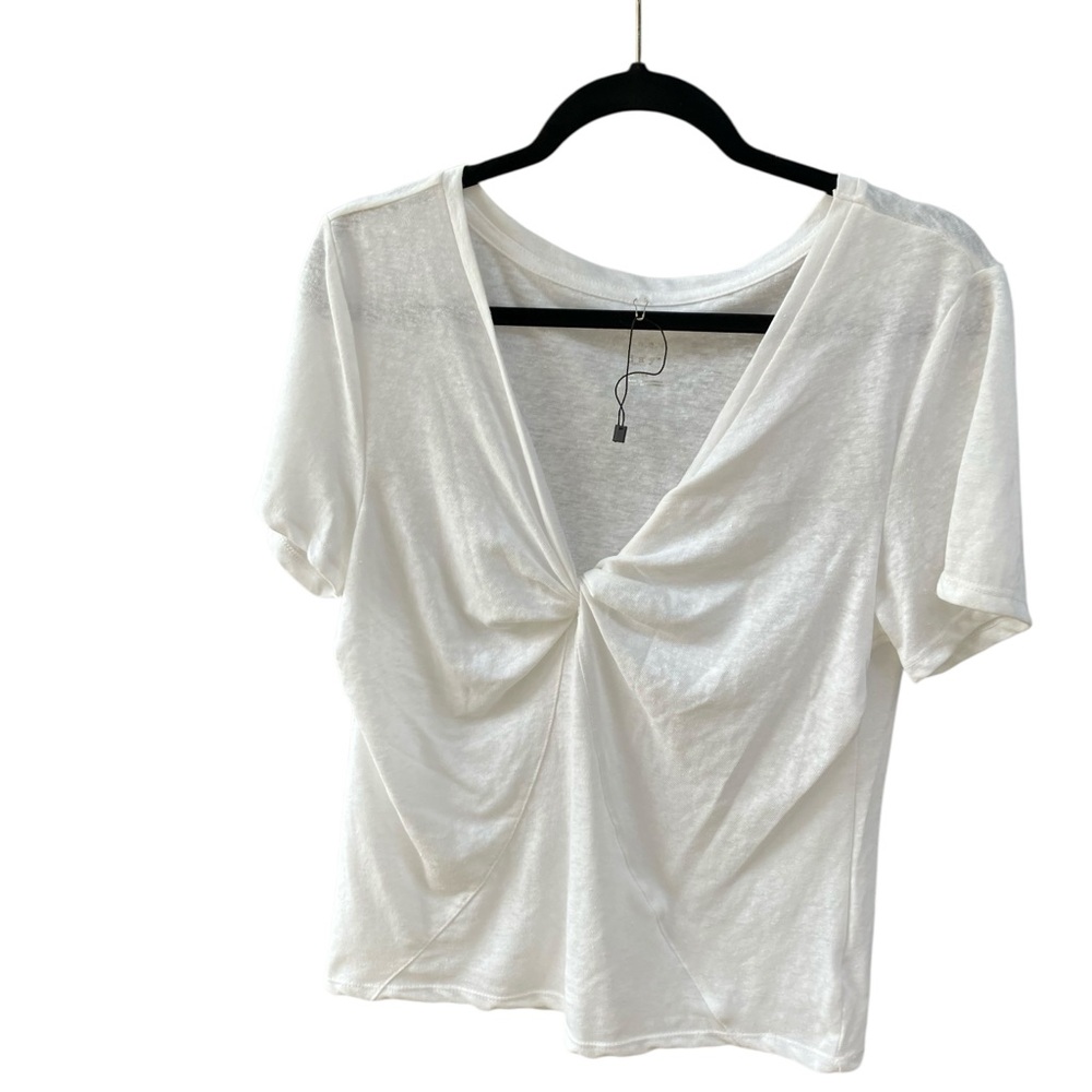 NWOT A New Day White V-Neck Short Sleeve Summer Blouse Size Med
